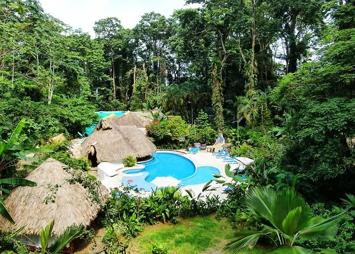 Jacuzzi hotel: Cariblue Beach And Jungle Resort